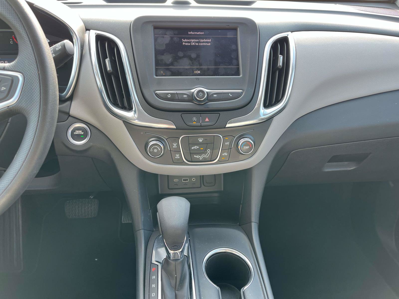 Used 2023 Chevrolet Equinox LS w/ LS Convenience Package FWD image 15
