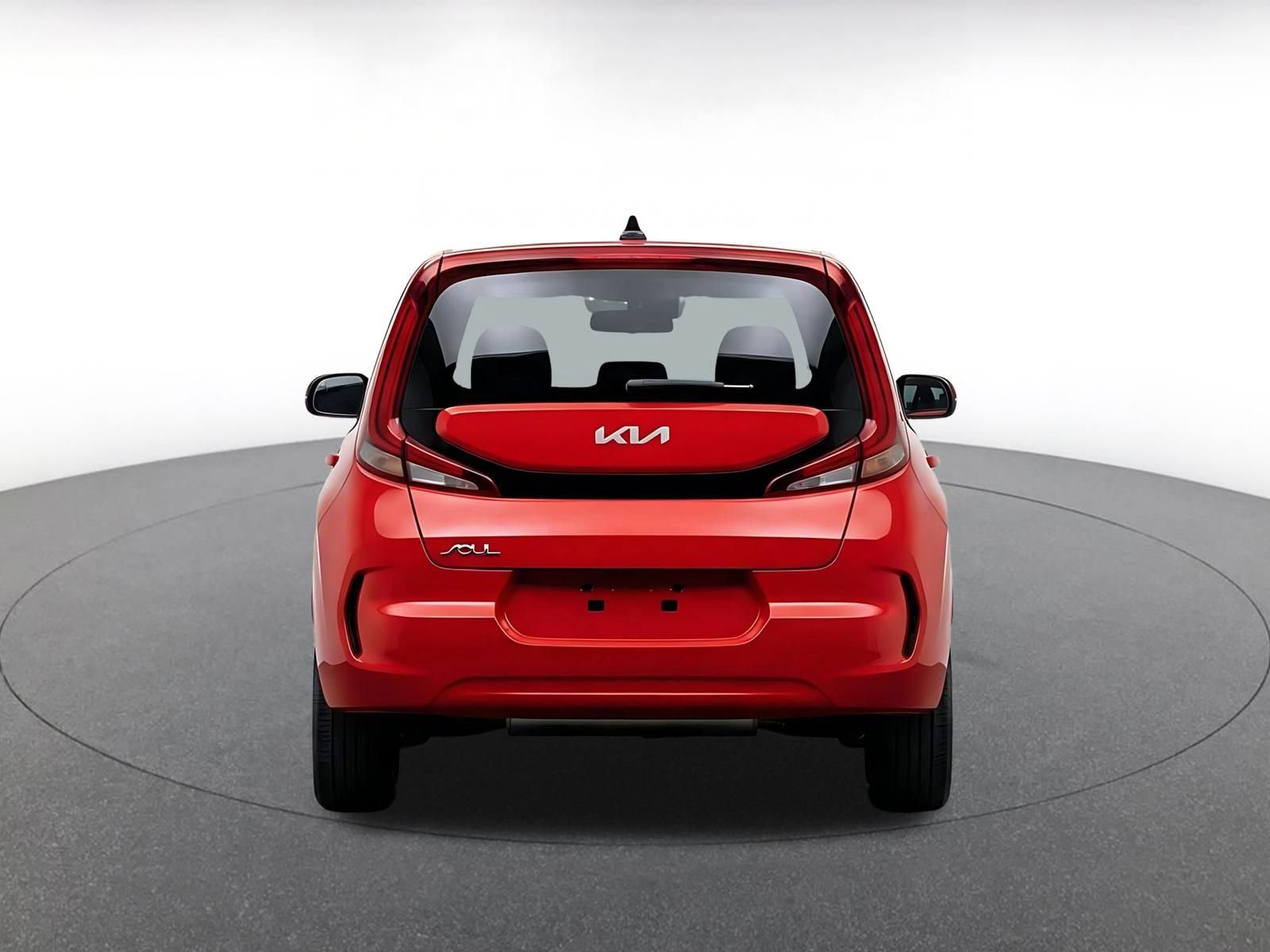Used 2025 Kia Soul LX w/ LX Technology Package FWD image 8