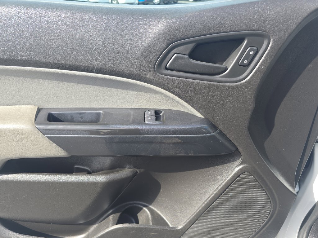 Used 2016 GMC Canyon 4x4 Extended Cab w/ Convenience Package image 14