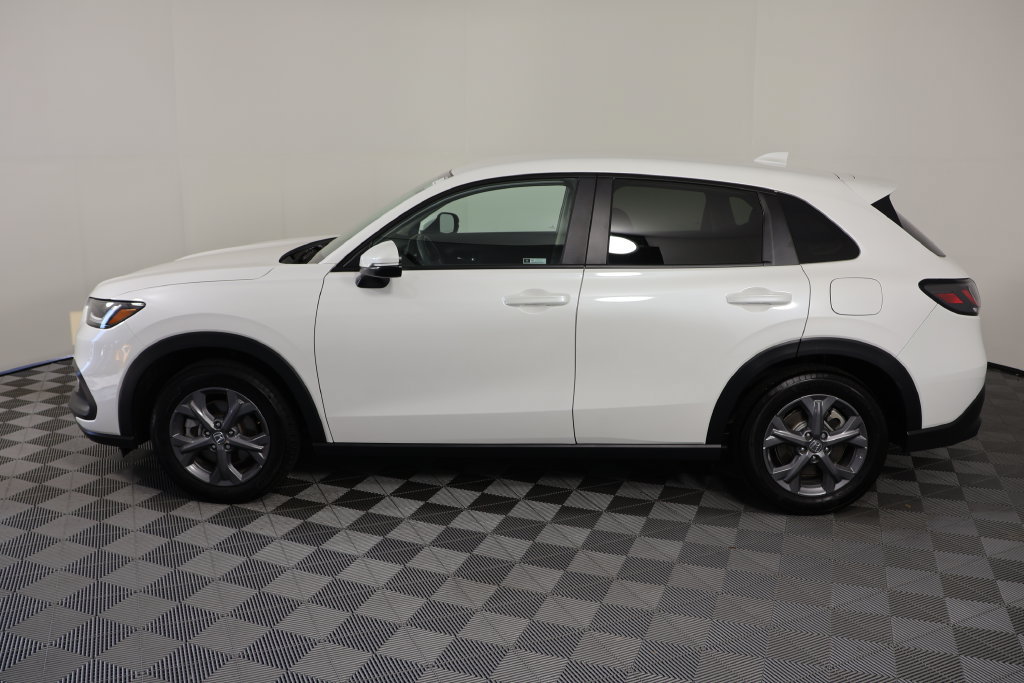 Certified 2026 Honda HR-V LX image 4