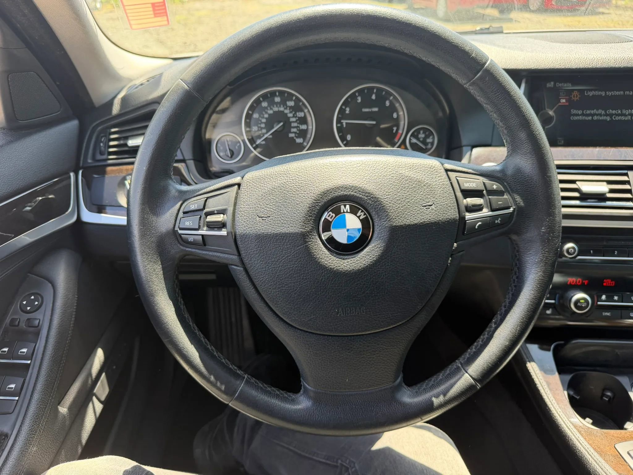Used 2014 BMW 528i xDrive Sedan AWD/4WD image 18