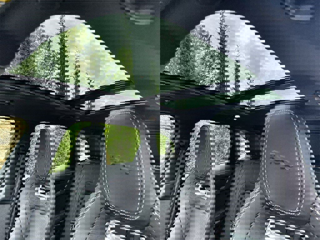 New 2026 Jaguar F-PACE R-Dynamic S image 19