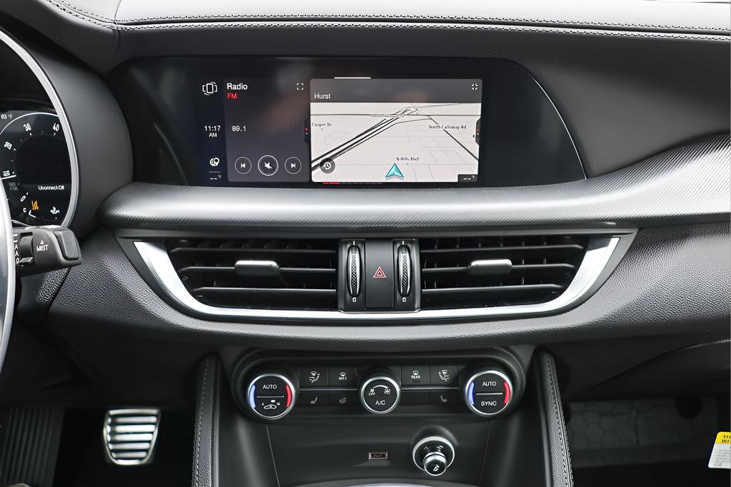 New 2025 Alfa Romeo Stelvio Sprint image 14