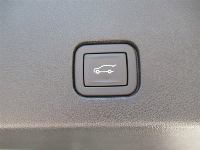 Used 2024 Cadillac XT6 Sport w/ Technology Package AWD/4WD image 38