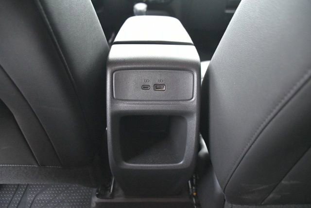 Used 2025 Chevrolet Trax RS image 12