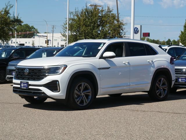 Certified 2024 Volkswagen Atlas Cross Sport SEL R-Line AWD/4WD image 3