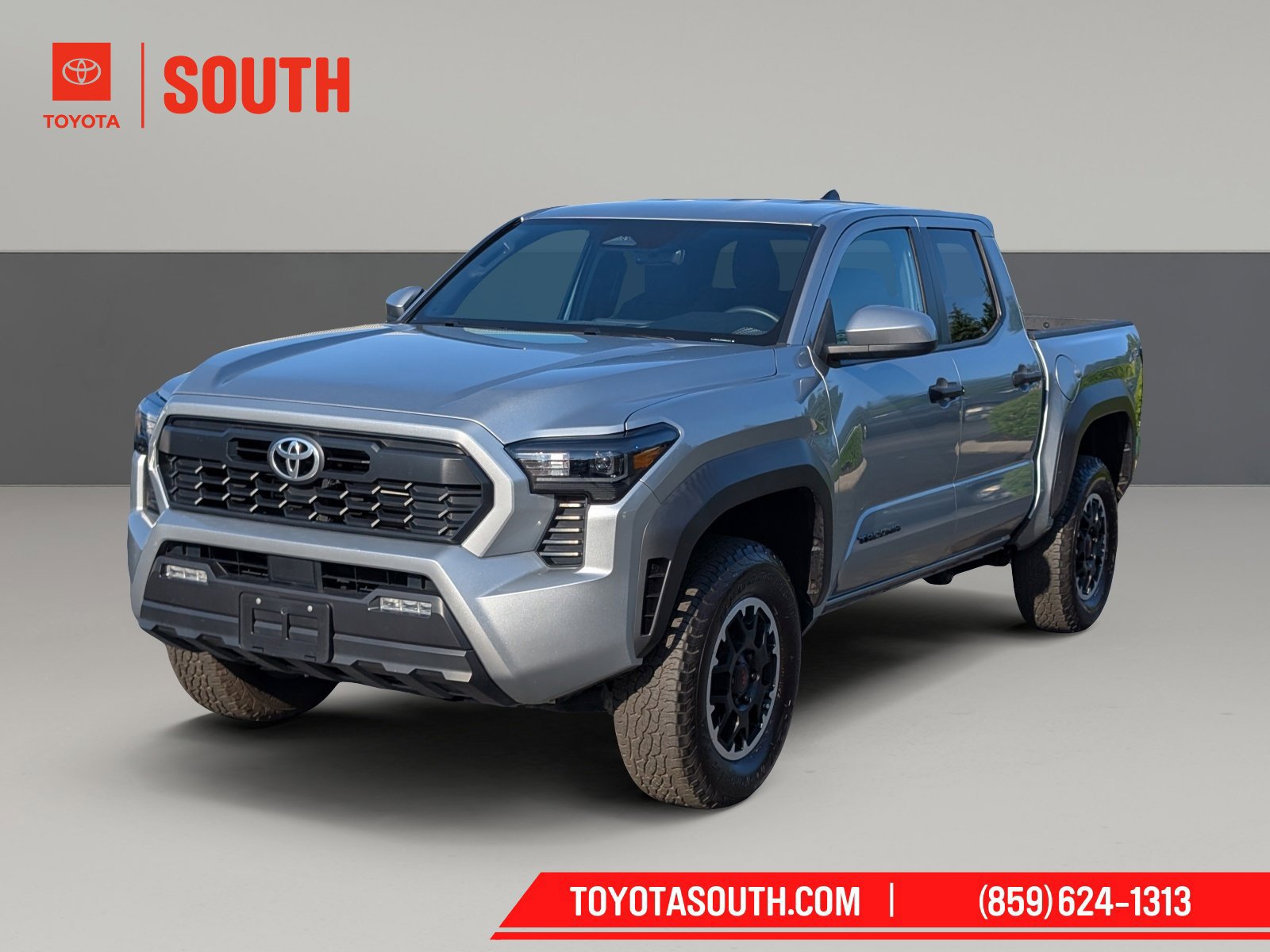Used 2024 Toyota Tacoma TRD Off-Road AWD/4WD image 4