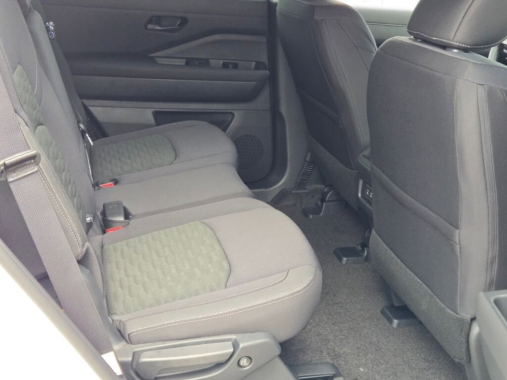 New 2026 Nissan Pathfinder SV w/ Cargo Package AWD/4WD image 7