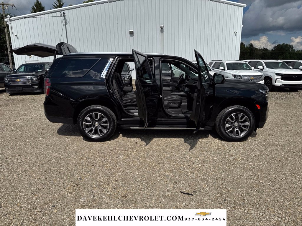 Used 2024 Chevrolet Tahoe LT w/ LT Signature Package AWD/4WD image 39