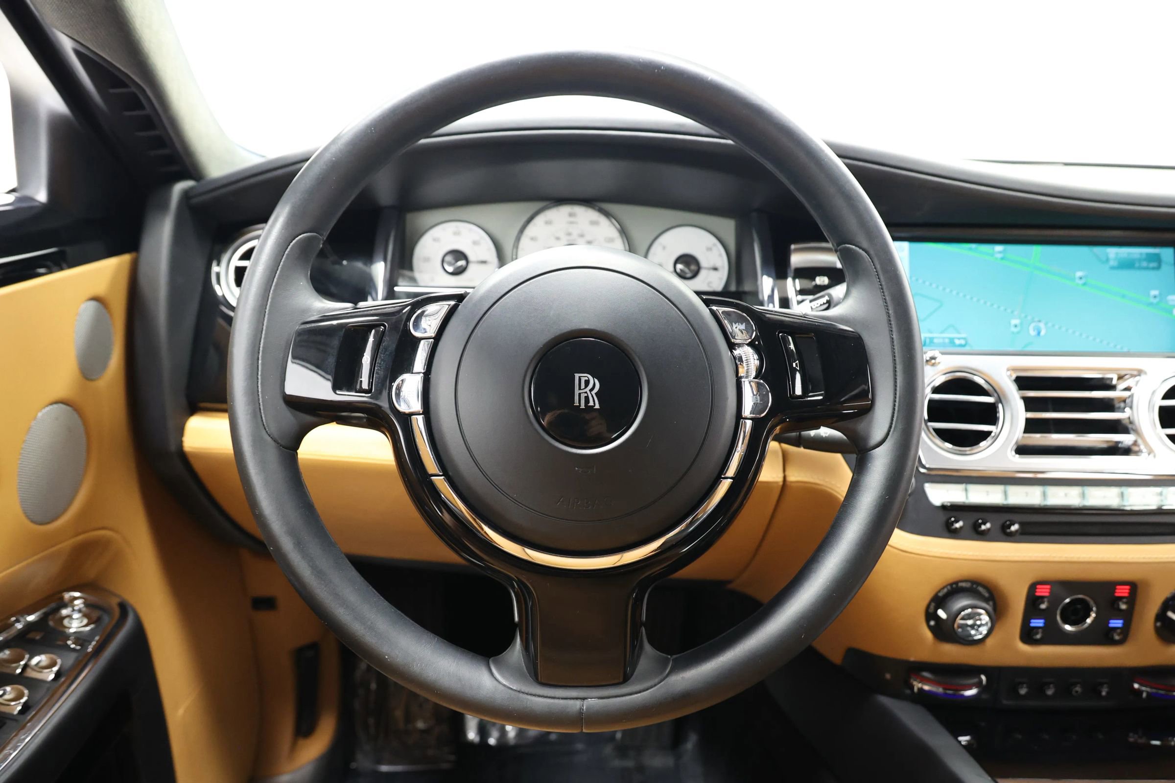 Used 2017 Rolls-Royce Ghost image 21