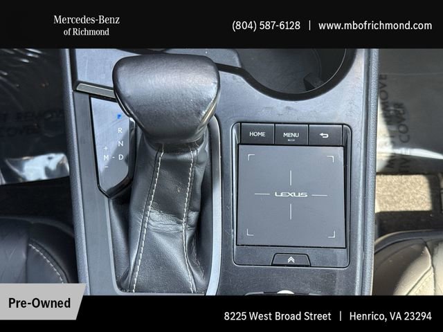 Used 2019 Lexus UX 200 w/ Accessory Package FWD image 19