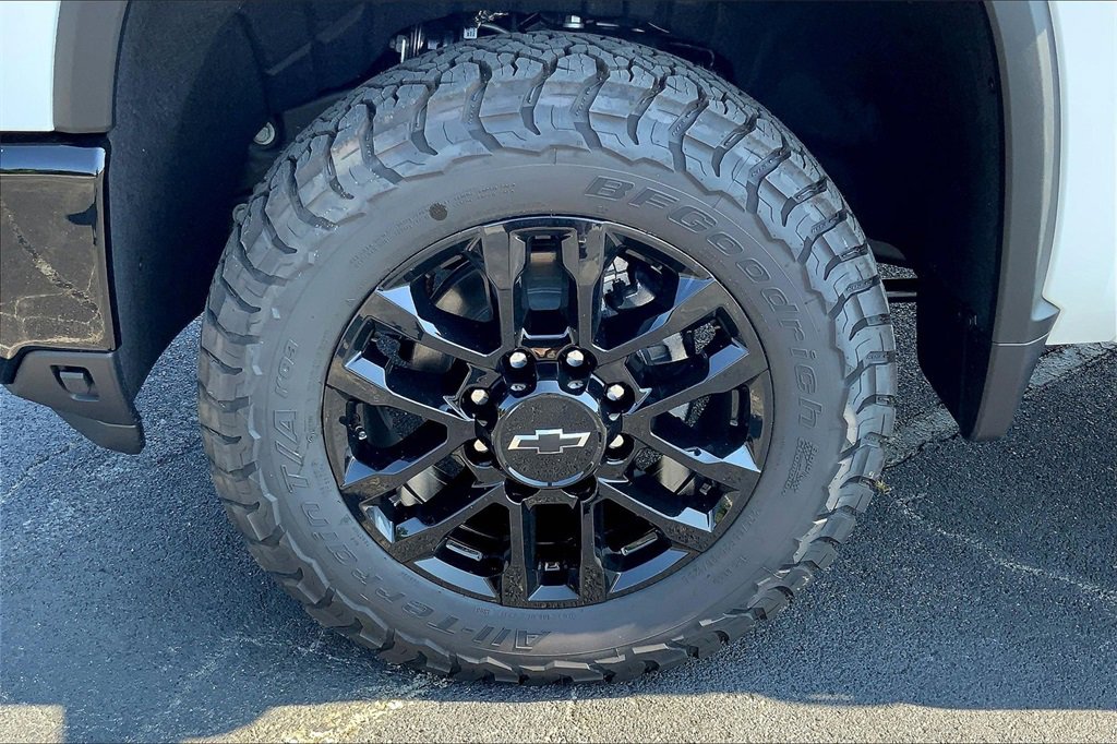 New 2025 Chevrolet Silverado 2500 LT w/ Trail Boss Package image 13