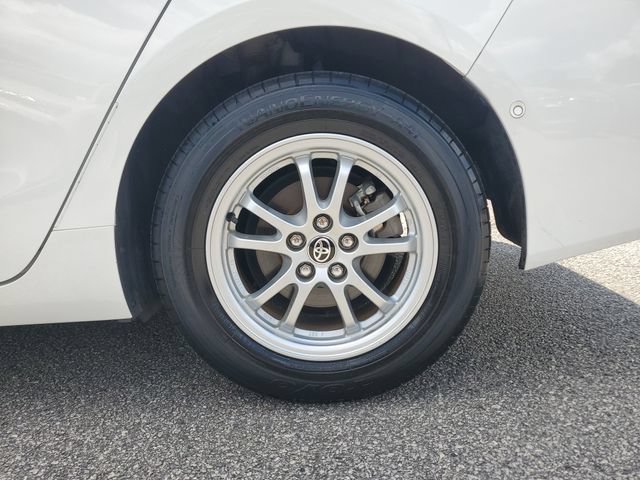 Used 2022 Toyota Prius LE FWD image 9