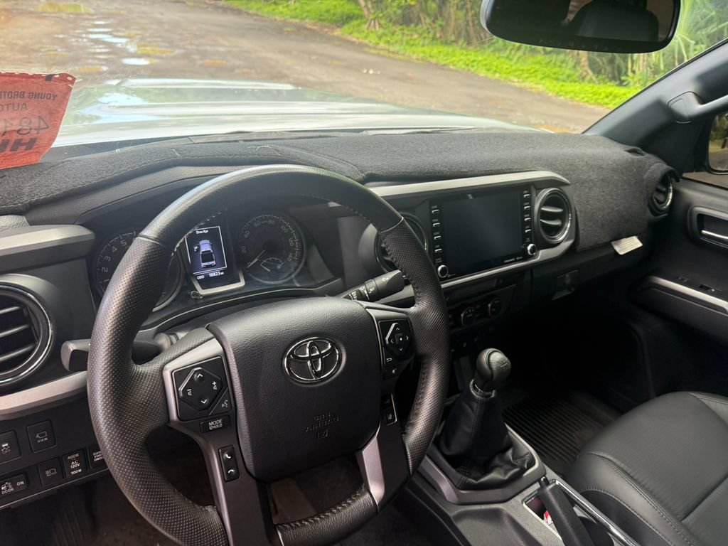 Used 2022 Toyota Tacoma TRD Sport AWD/4WD image 15