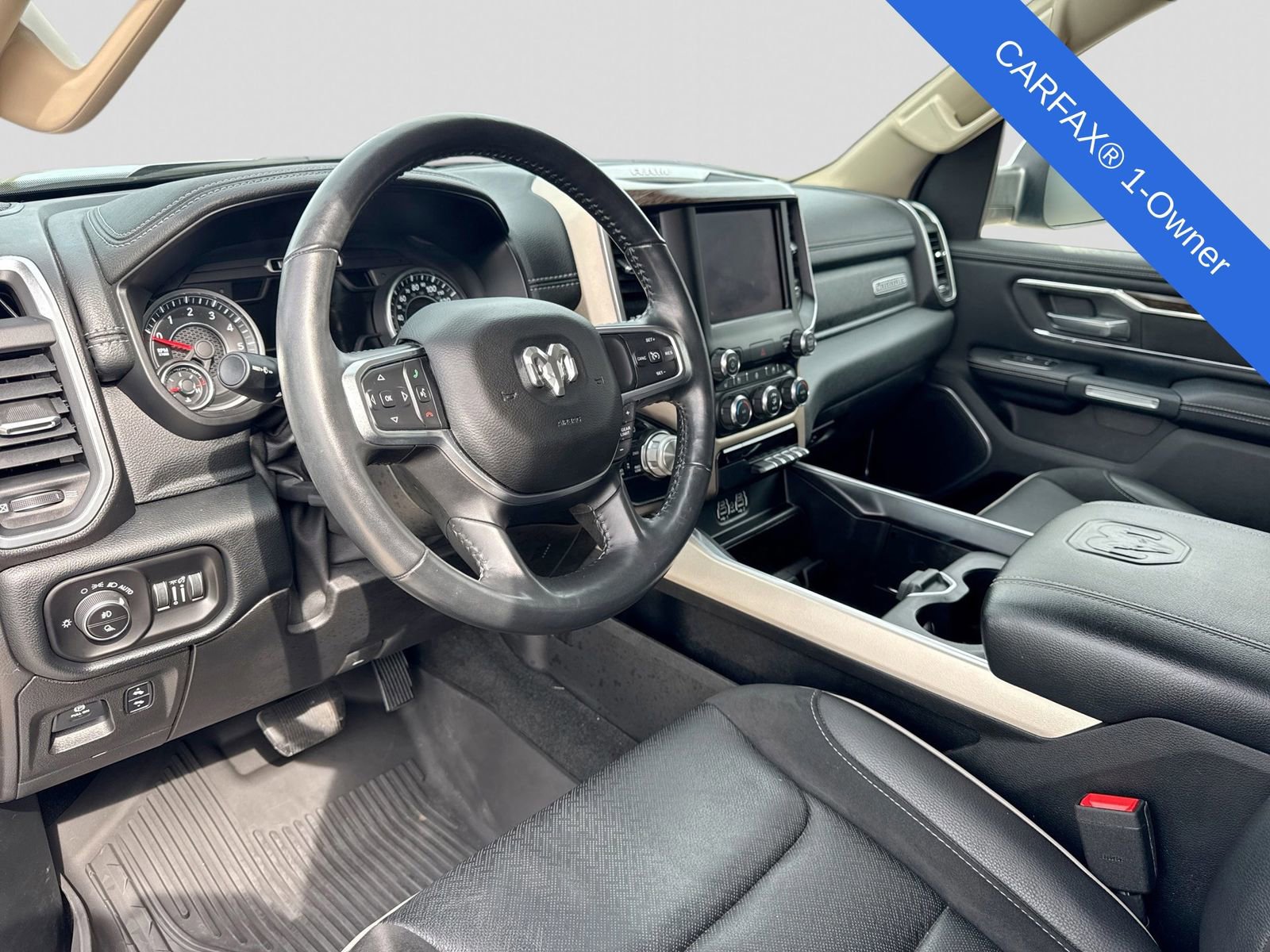 Used 2020 RAM 1500 Laramie AWD/4WD image 2