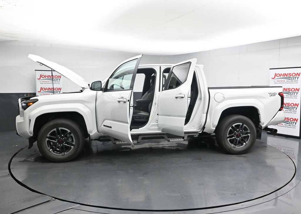 Used 2024 Toyota Tacoma TRD Sport w/ TRD Sport Upgrade Package AWD/4WD image 43