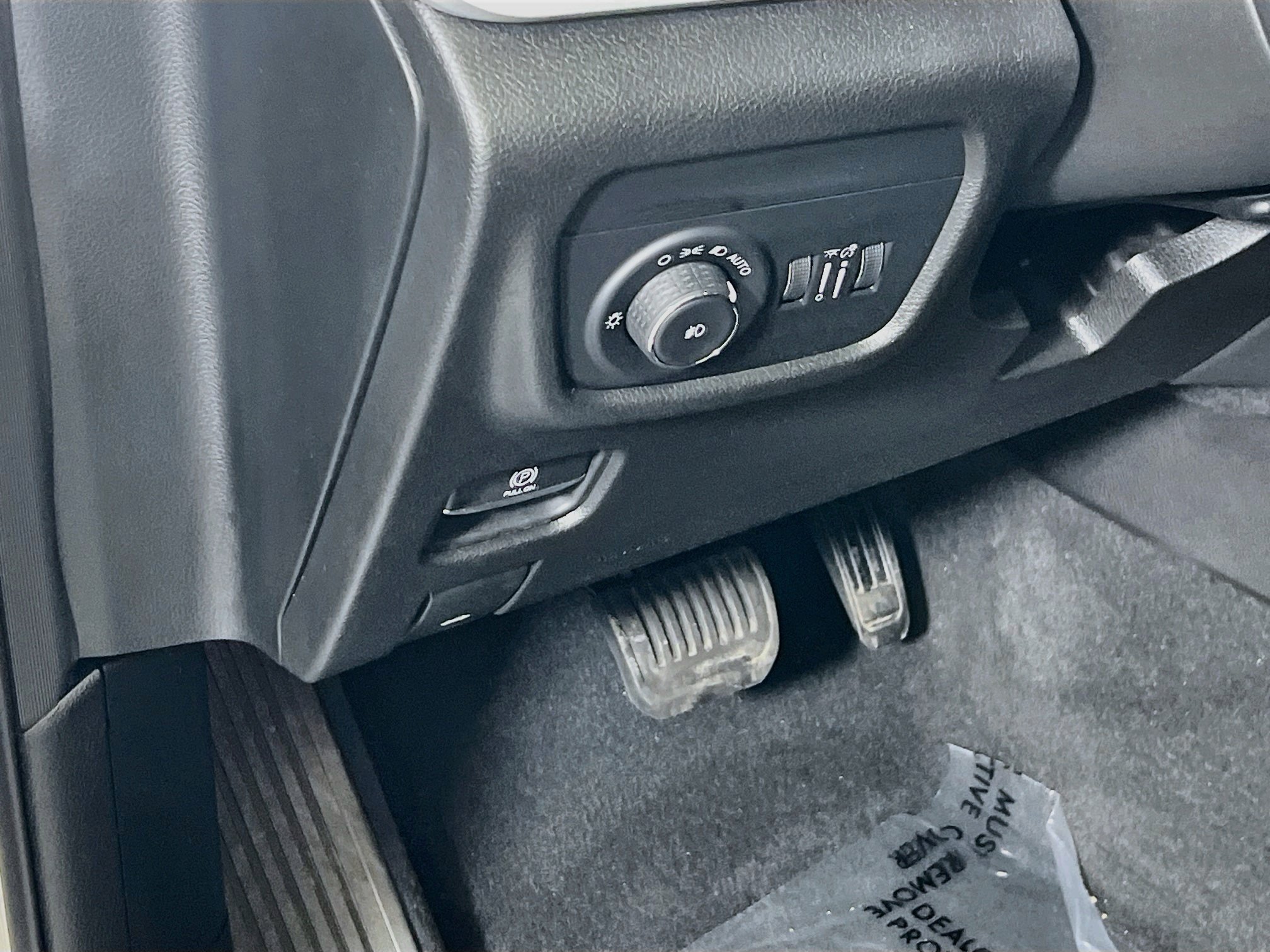 Used 2023 Jeep Grand Cherokee Limited AWD/4WD image 10