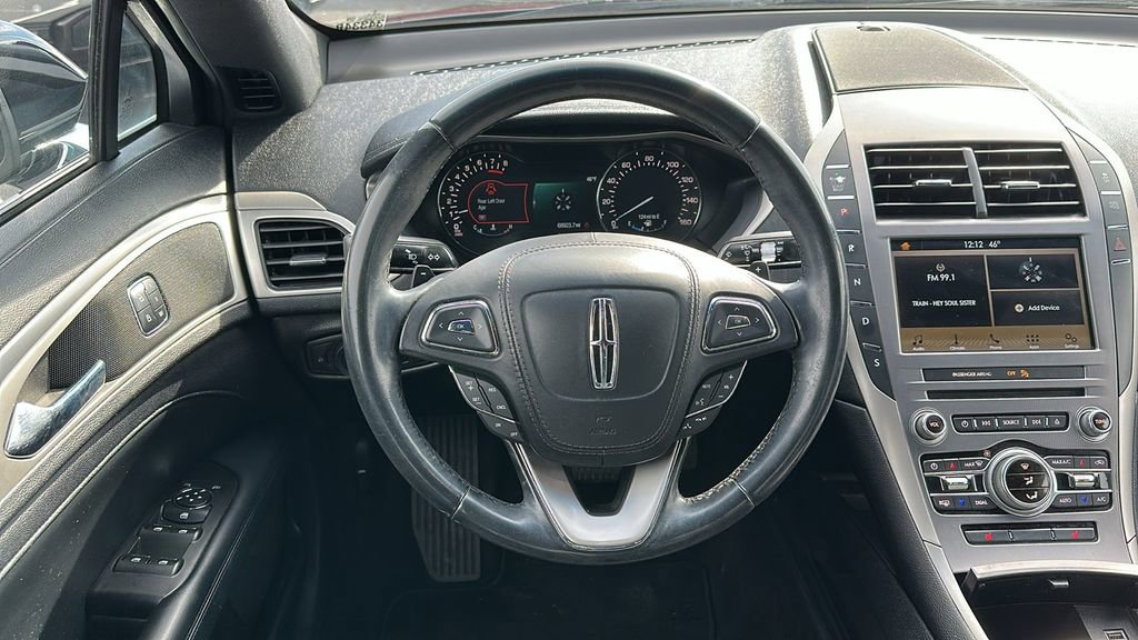 Used 2017 Lincoln MKZ Premiere image 12