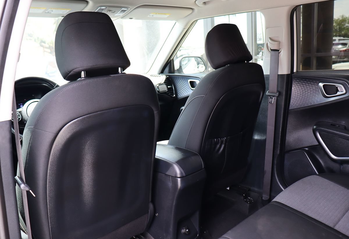 Used 2020 Kia Soul EX FWD image 31