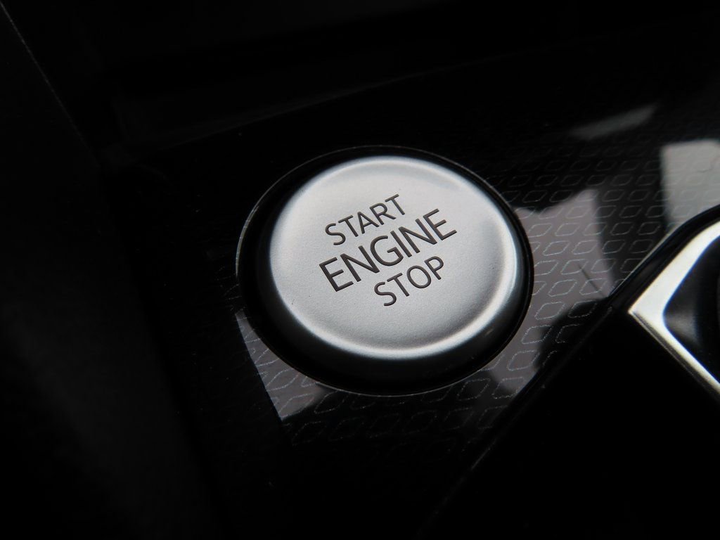 New 2026 Volkswagen Taos SE image 13