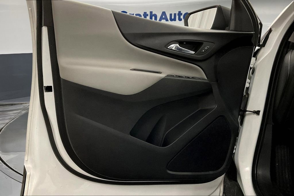 Used 2022 Chevrolet Equinox LS image 26