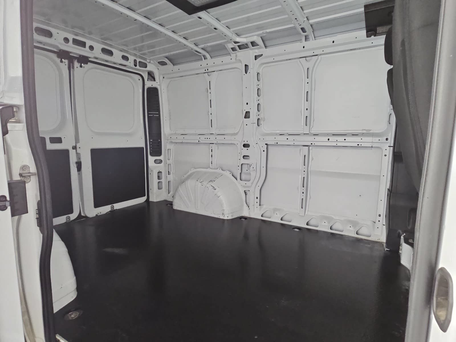 Used 2024 RAM ProMaster 1500 w/ Convenience Group FWD image 13