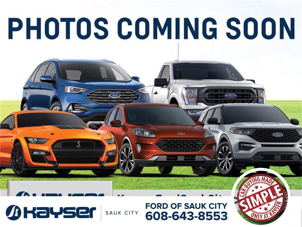 Used 2025 Chrysler Pacifica Select image 1