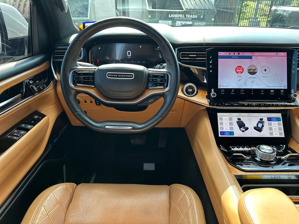 Used 2022 Jeep Grand Wagoneer Series III w/ Rear Seat Video Group 1 AWD/4WD image 30