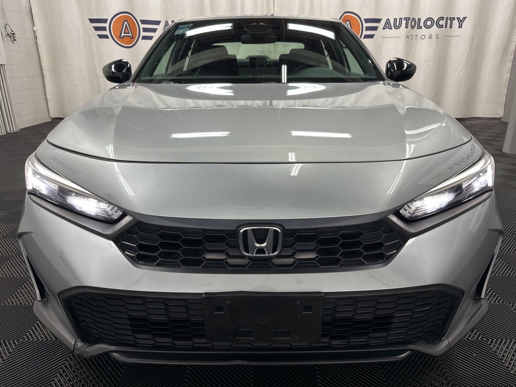 Used 2025 Honda Civic Sport image 3