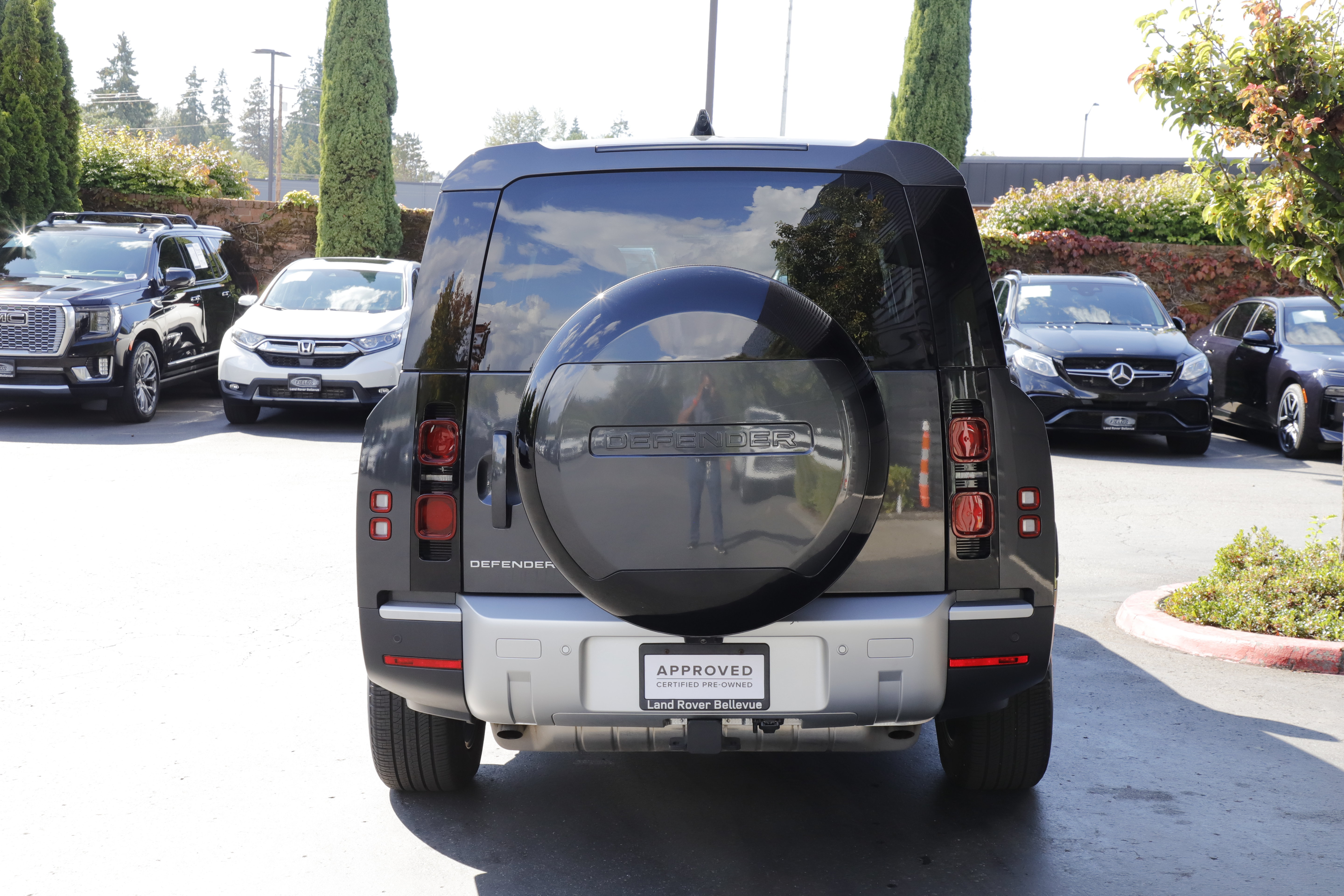 Certified 2025 Land Rover Defender 130 S AWD/4WD image 5