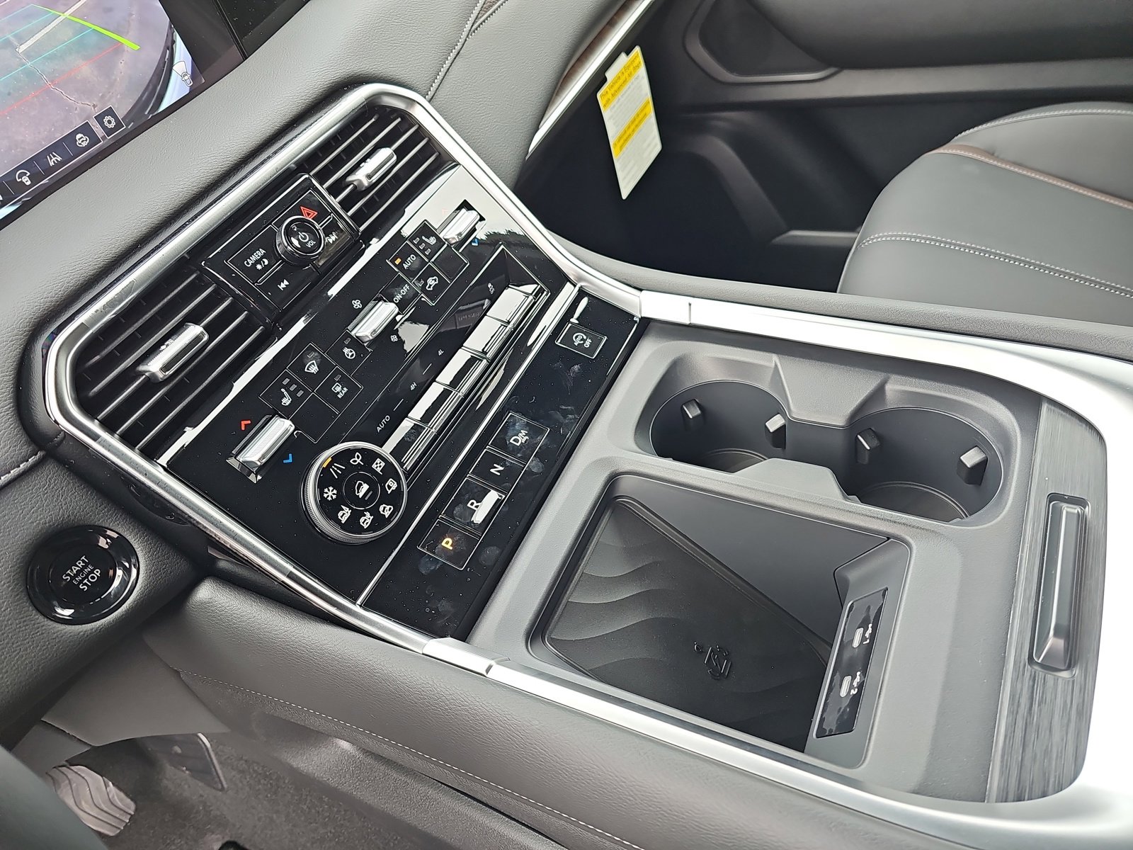 New 2025 Nissan Armada SL image 26