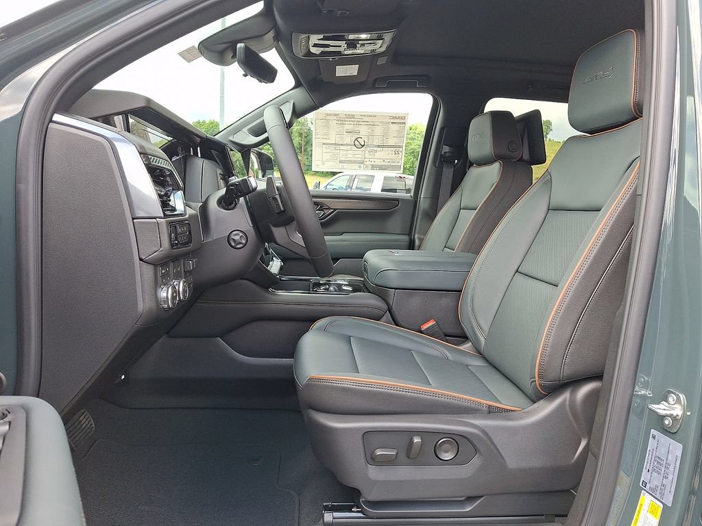 New 2026 GMC Yukon XL AT4 w/ AT4 Premium Plus Package AWD/4WD image 6