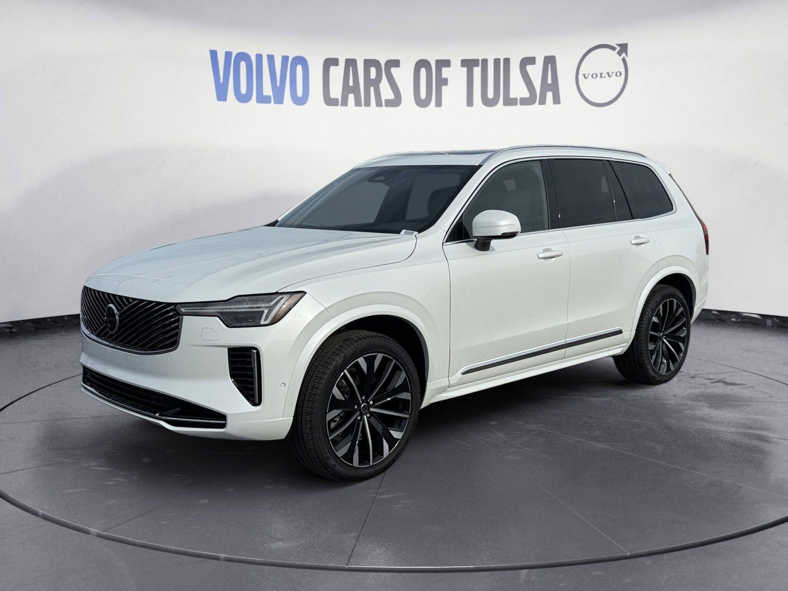 New 2026 Volvo XC90 B5 Plus w/ Protection Package Premier image 1