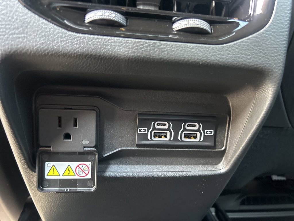 New 2025 Jeep Grand Cherokee Laredo image 37