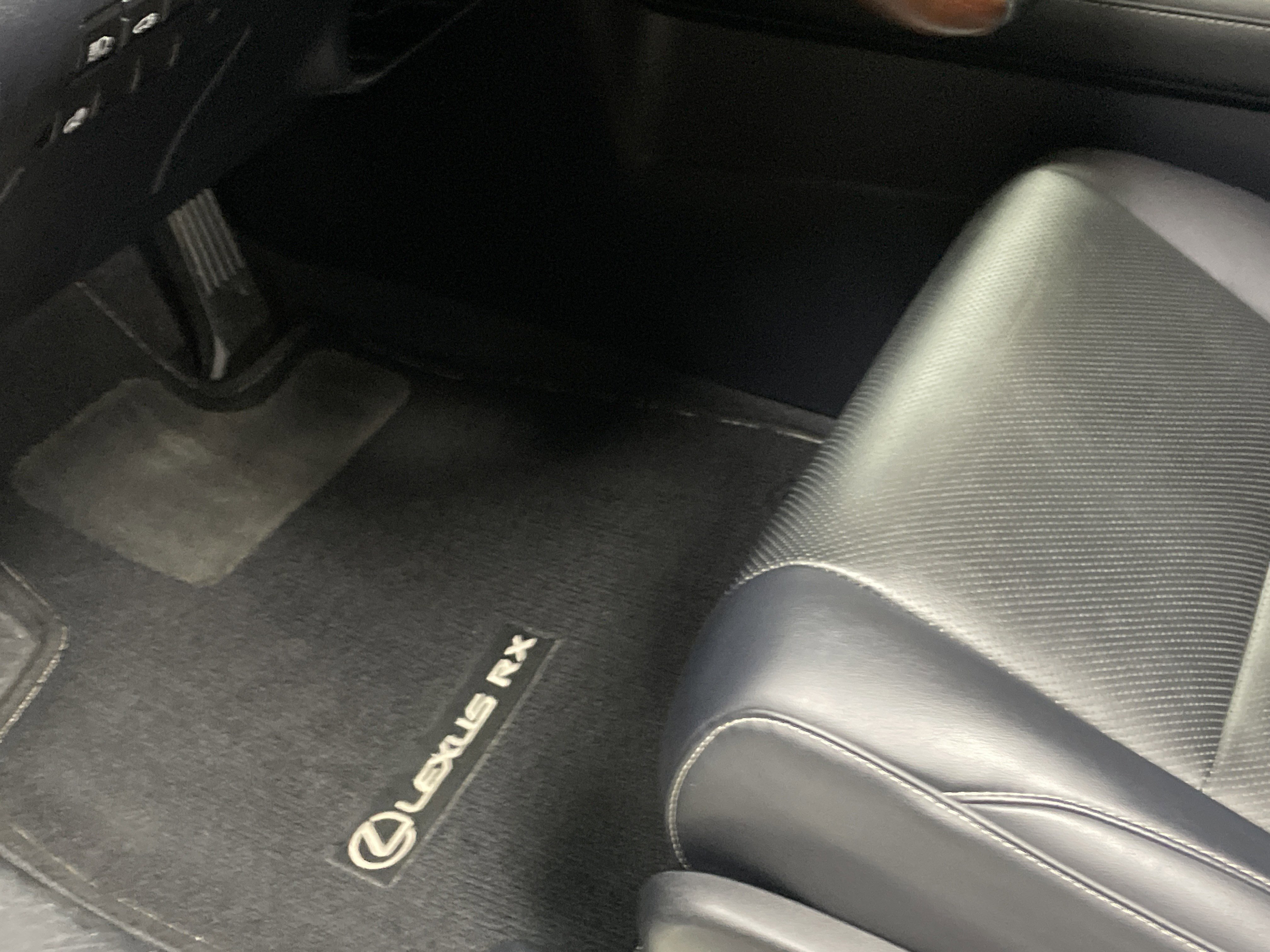 Used 2020 Lexus RX 450hL RX 450hL image 17