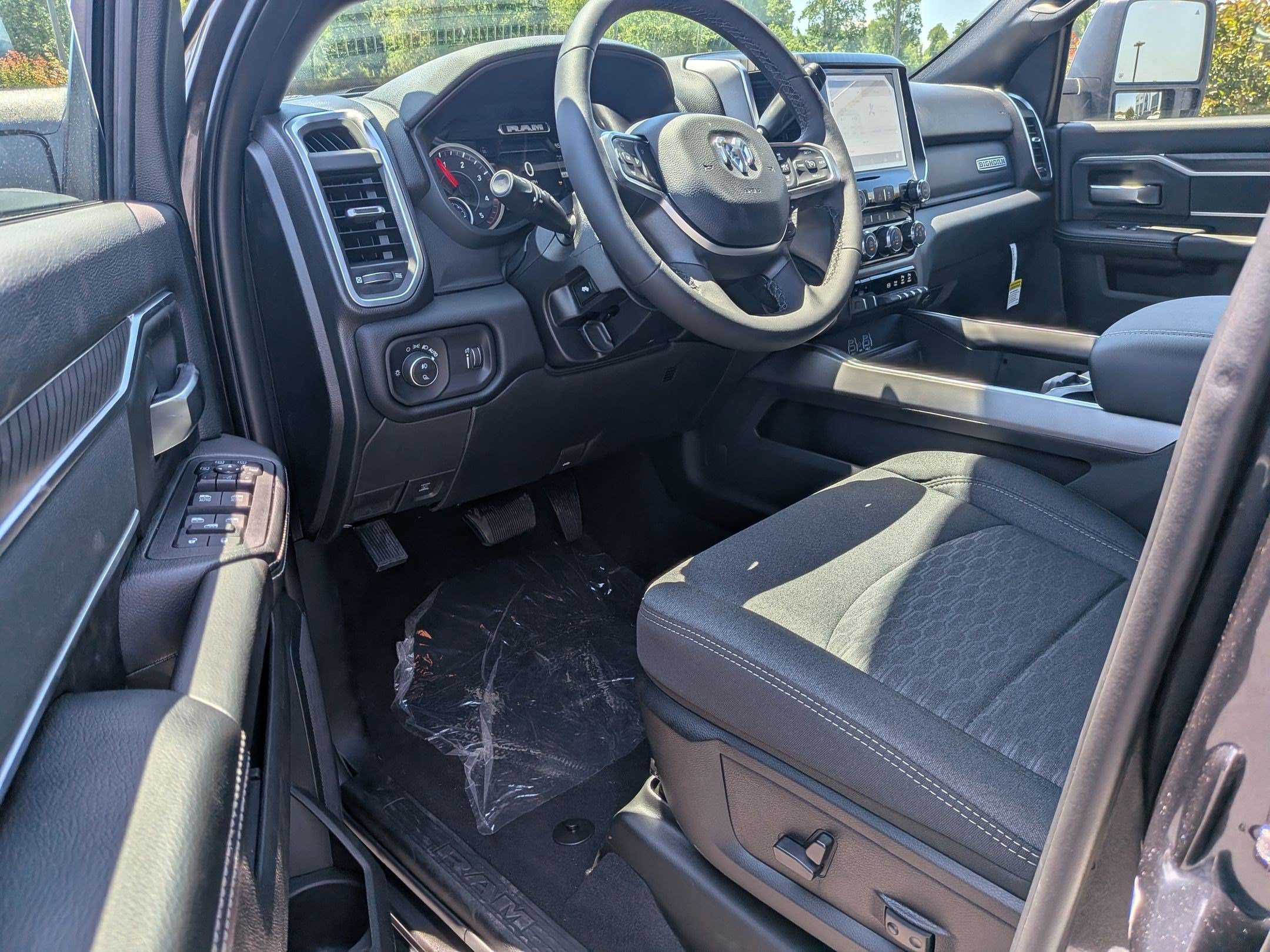 New 2026 RAM 2500 Big Horn AWD/4WD image 11