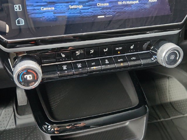New 2027 Chevrolet Bolt LT w/ Comfort Package FWD image 28