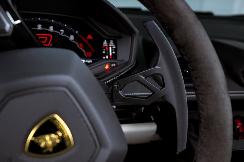 Used 2024 Lamborghini Huracan EVO AWD/4WD image 18