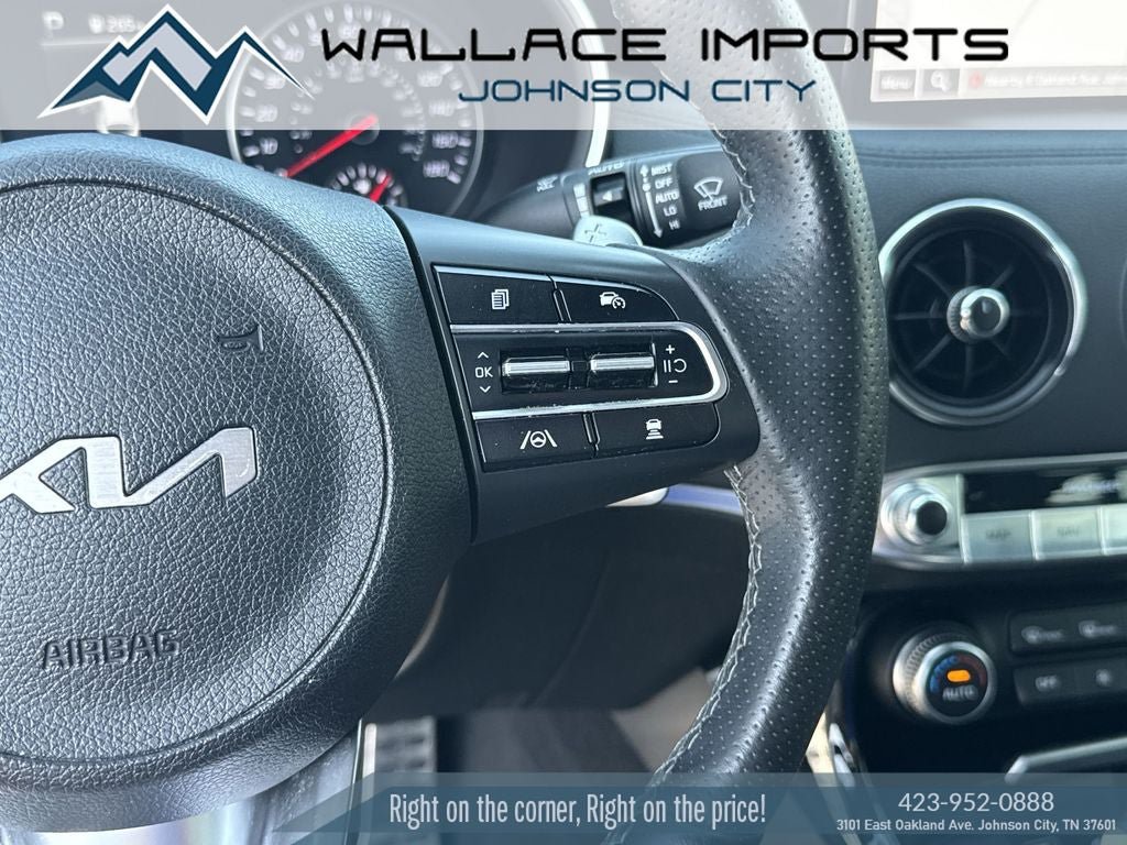 Used 2023 Kia Stinger GT-Line w/ Sun & Sound Package RWD image 31