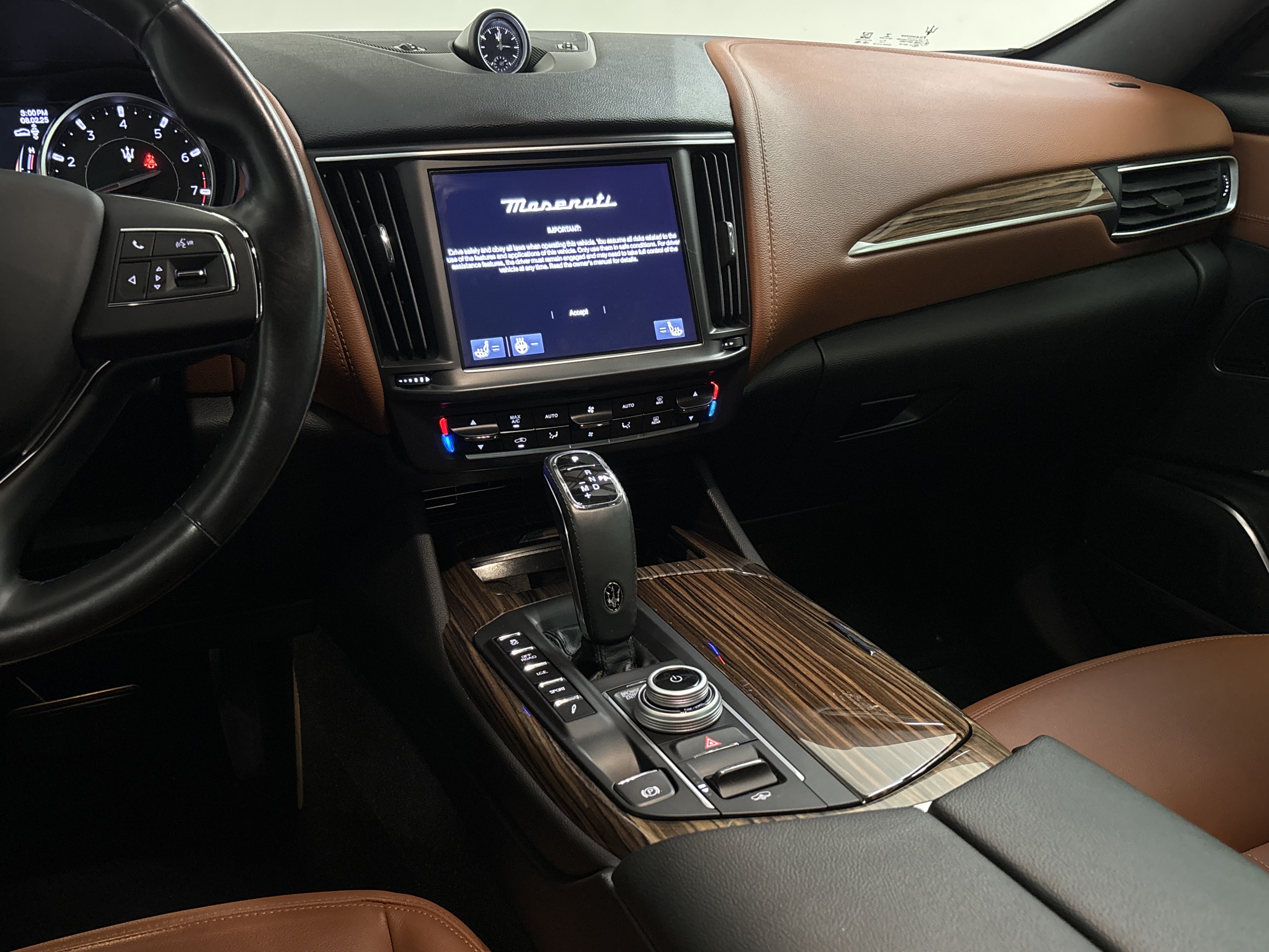 Used 2022 Maserati Levante GT AWD/4WD image 12