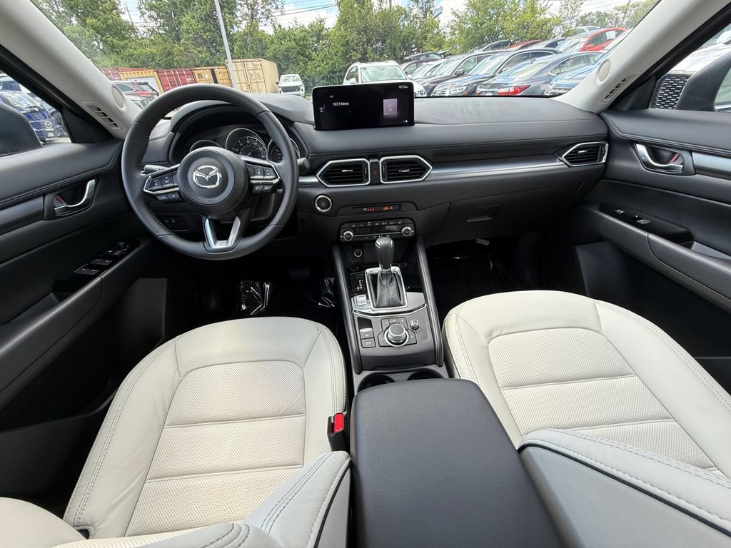Used 2025 MAZDA CX-5 AWD 2.5 S w/ Preferred Package image 24