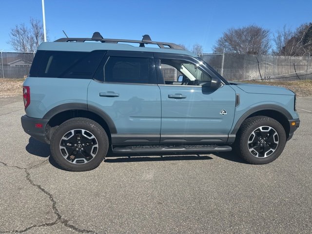 Used 2023 Ford Bronco Sport Outer Banks image 2