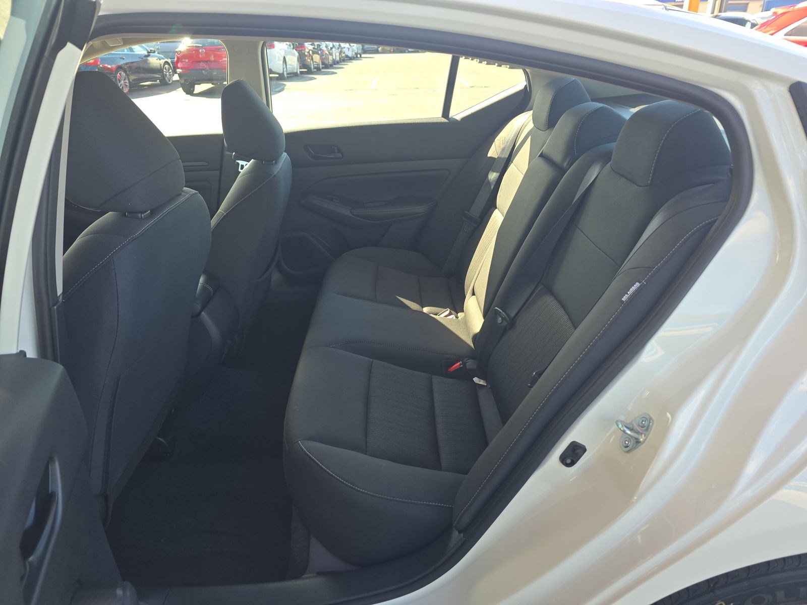 Used 2025 Nissan Altima 2.5 SV image 15