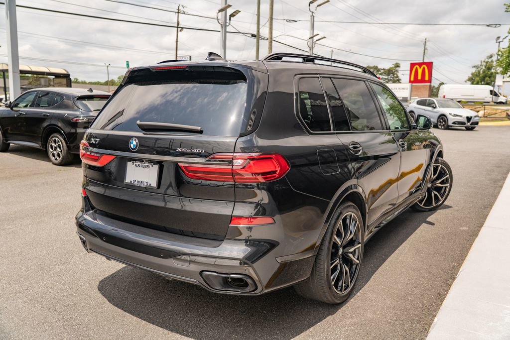Used 2021 BMW X7 xDrive40i w/ M Sport Package AWD/4WD image 9