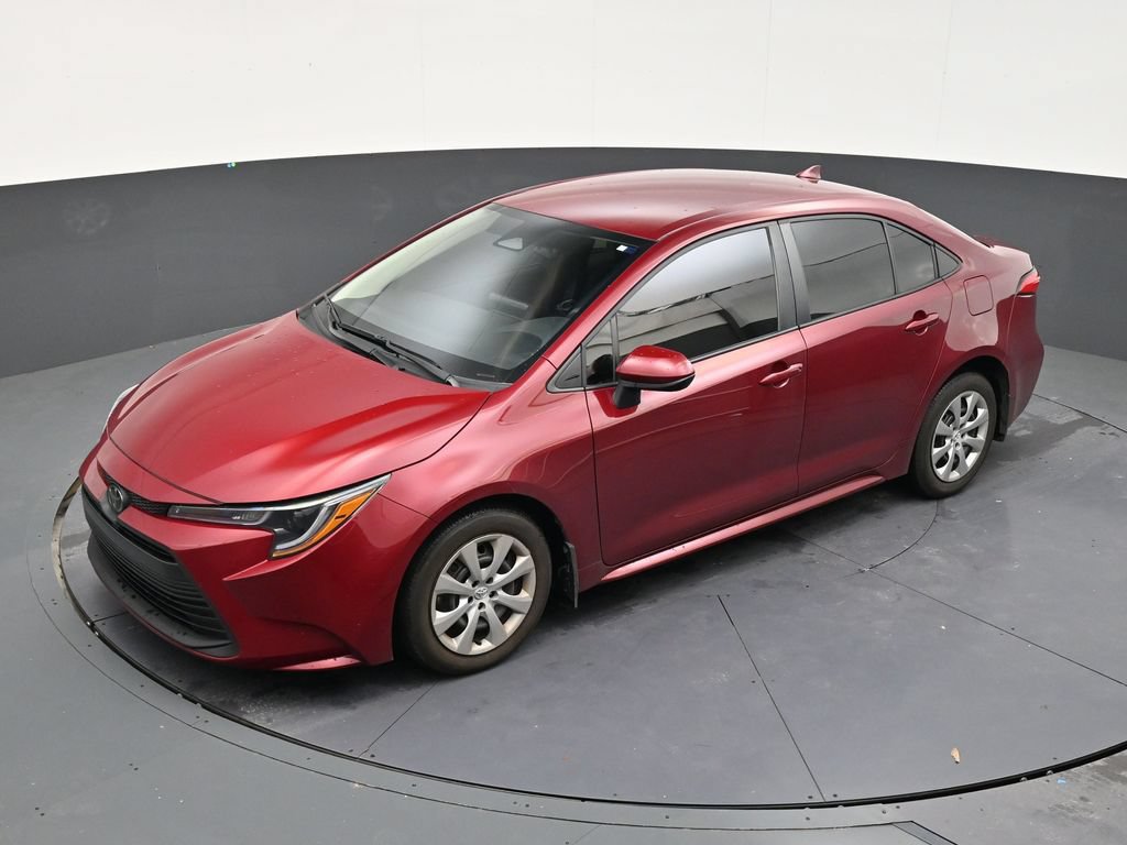 Used 2025 Toyota Corolla LE FWD image 12