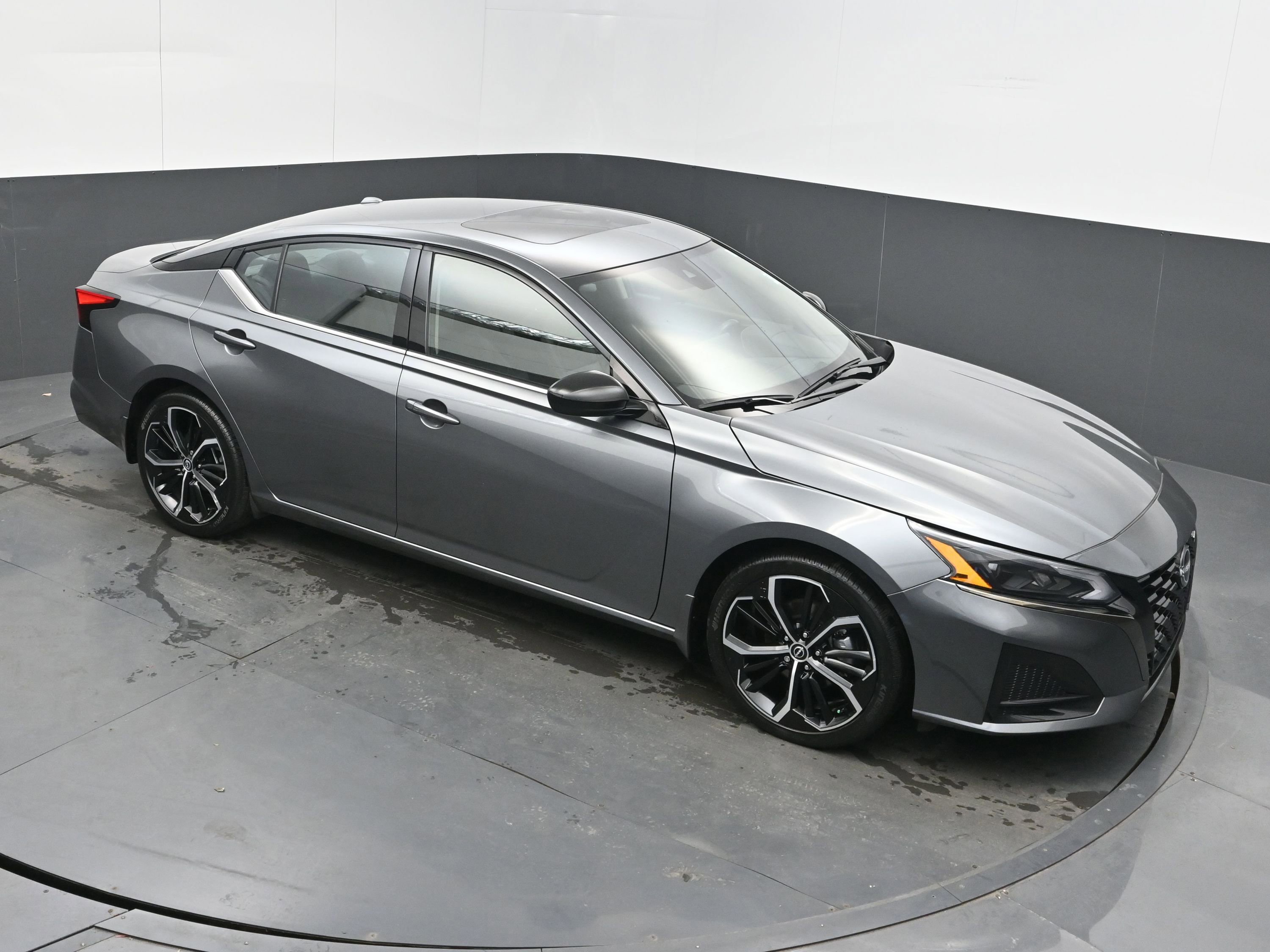 Certified 2023 Nissan Altima 2.5 SR w/ SR Premium Package image 30