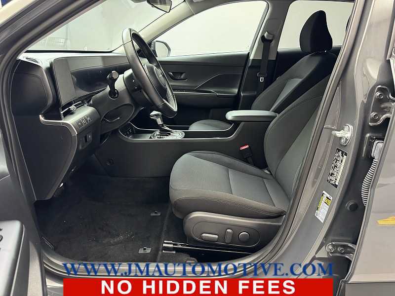 Used 2025 Hyundai Kona SEL AWD/4WD image 12