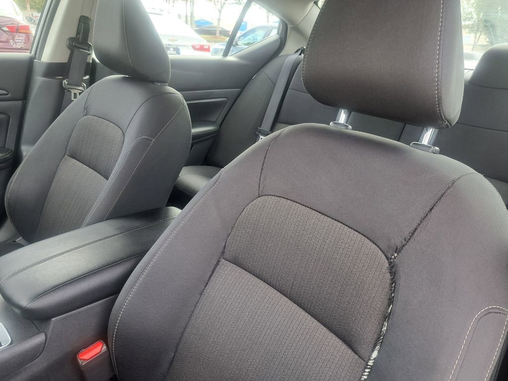 Used 2025 Nissan Altima 2.5 SV image 19