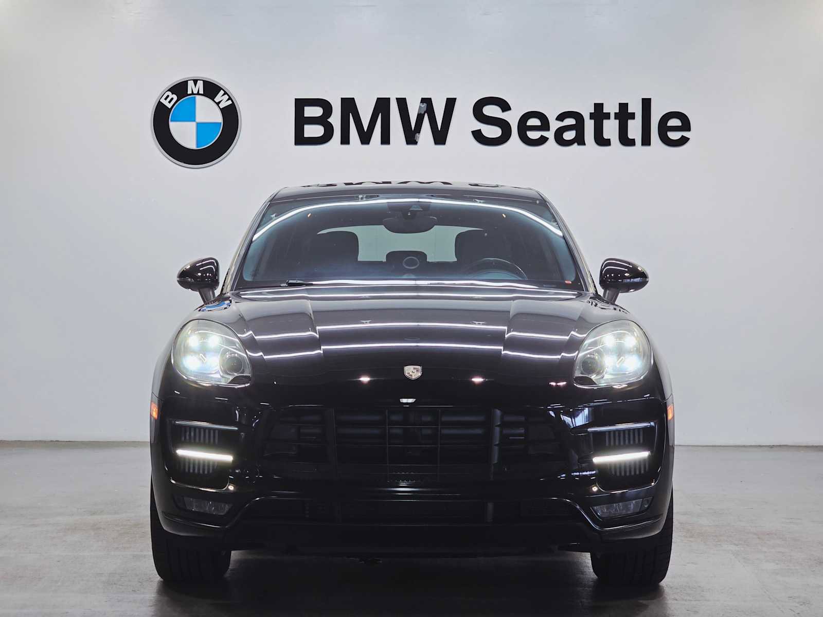 Used 2016 Porsche Macan Turbo w/ Premium Package Plus image 6