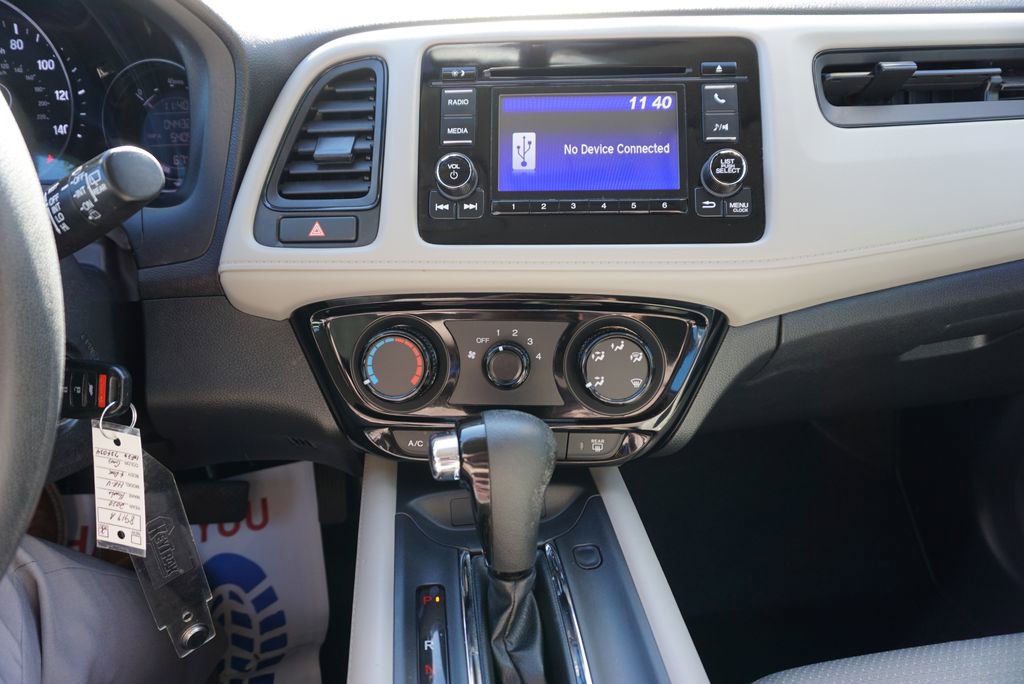 Used 2020 Honda HR-V LX image 32